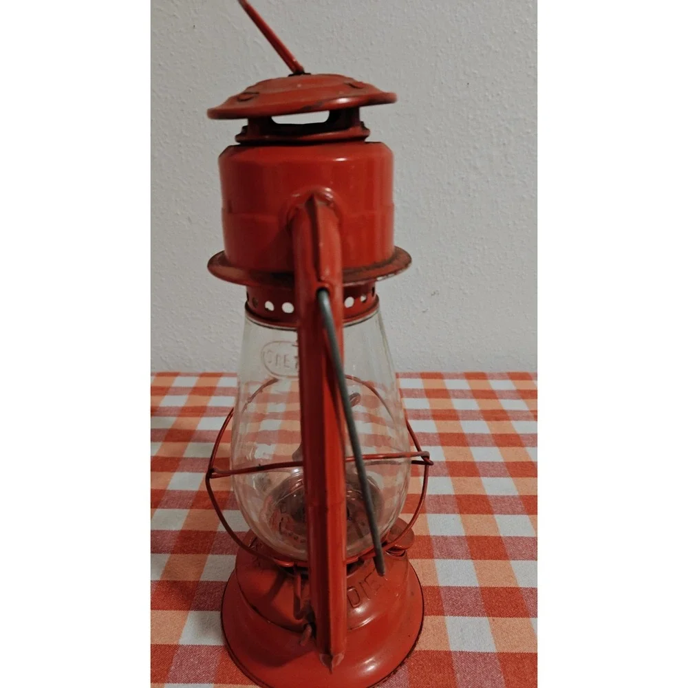 VINTAGE KEROSENE OIL LANTERN DIETZ RED KMART Lantern